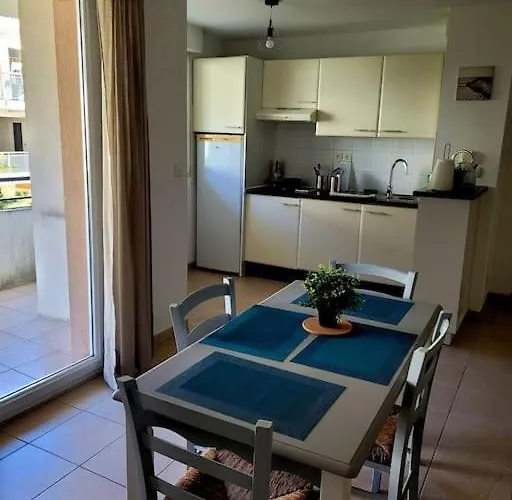 T3 Proche Bus Et Tram * 昂热